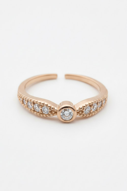 Bezel Arc Ring open band ring on clean white background, product flat lay, ZARIÉ fine jewellery LUMIÈRE collection