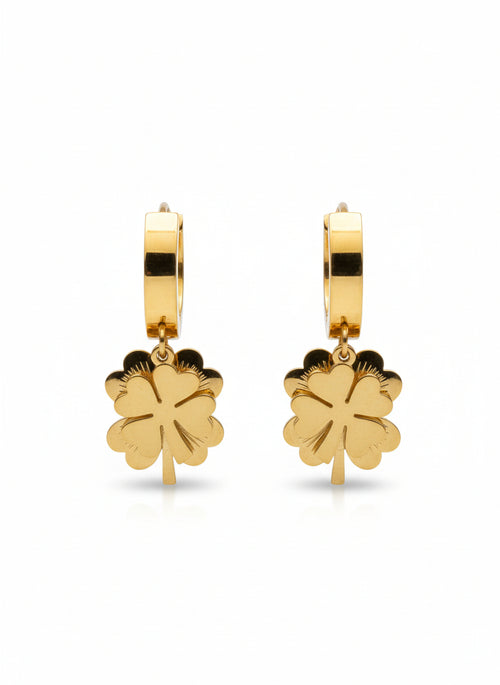 Clover Charm Hoop Earrings hoop earrings four-leaf clover motif on clean white background, product flat lay, ZARIÉ fine jewellery SÉRÉNITÉ collection