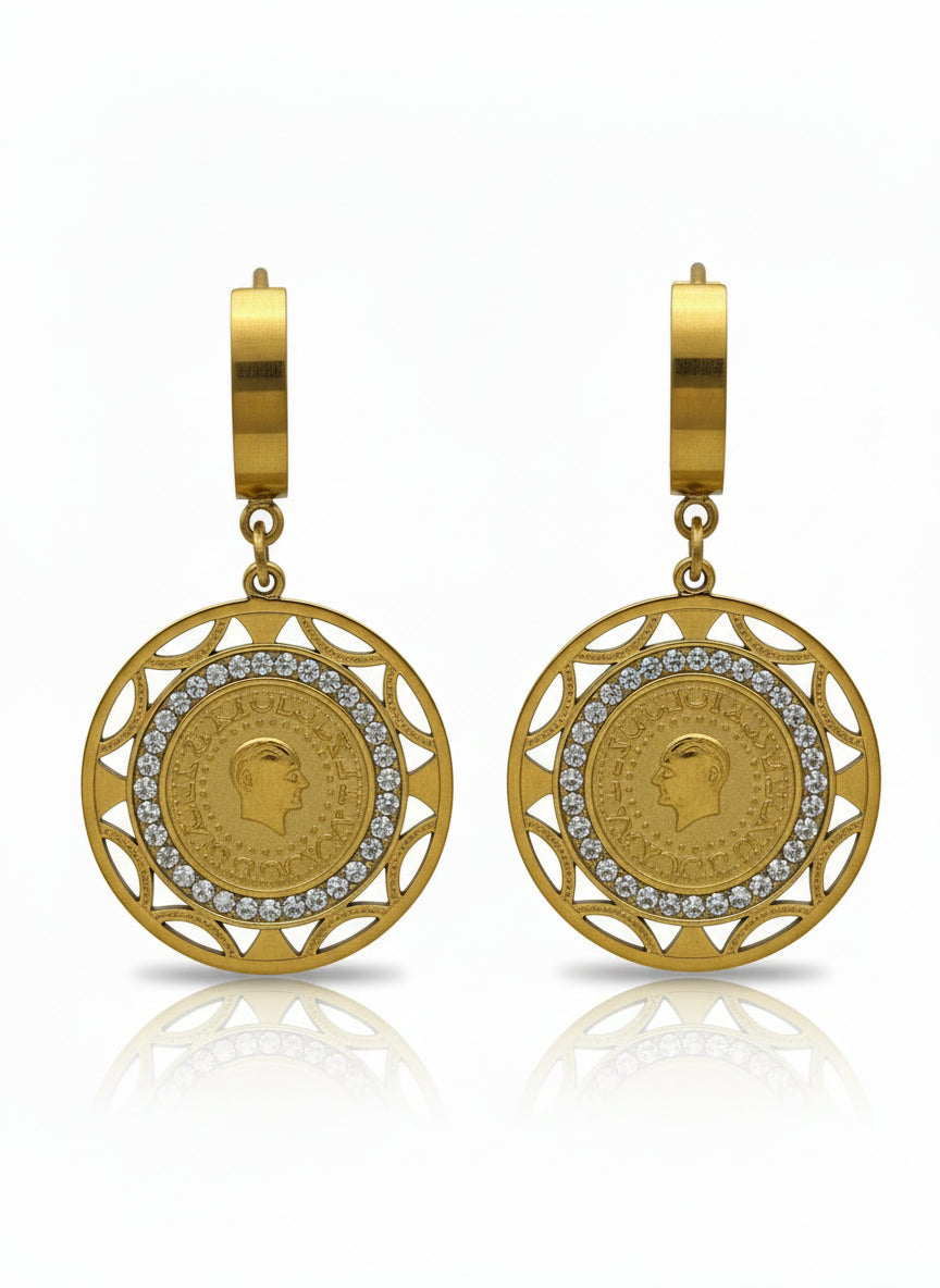 Coin Halo Drop Earrings drop earrings on clean white background, product flat lay, ZARIÉ fine jewellery HARMONIE collection