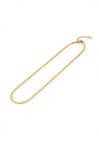 Contour Chain Necklace — Shortline fine chain necklace on clean white background, product flat lay, ZARIÉ fine jewellery HARMONIE collection