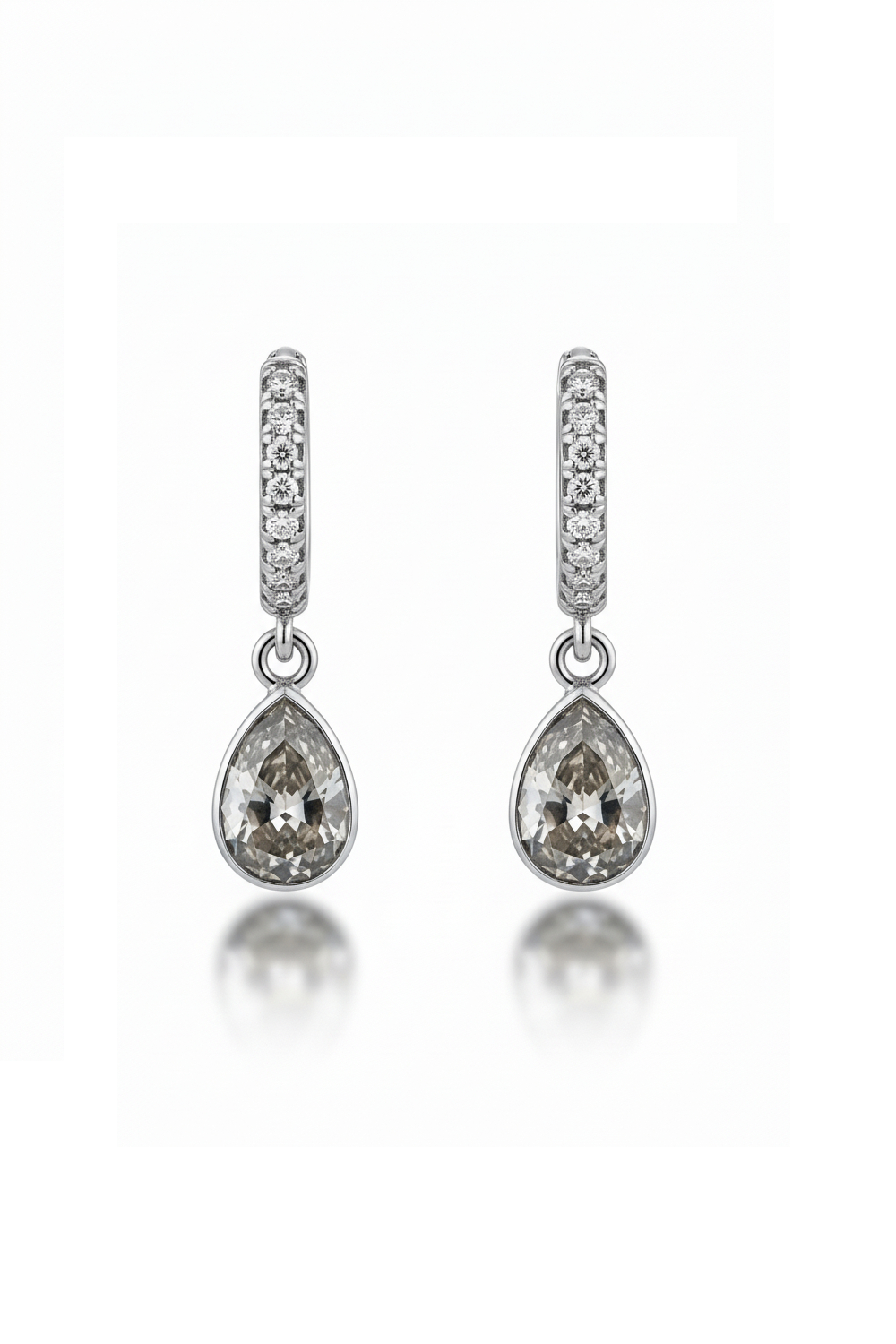 Crystal Drop Earrings – Petite drop earrings on clean white background, product flat lay, ZARIÉ fine jewellery ÉLORA collection