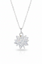 Crystal Snowflake Necklace — Silver fine chain necklace silver-tone on clean white background, product flat lay, ZARIÉ fine jewellery ÉLORA collectio
