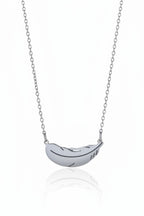 Feather Line Necklace fine chain necklace on clean white background, product flat lay, ZARIÉ fine jewellery ÉLORA collection