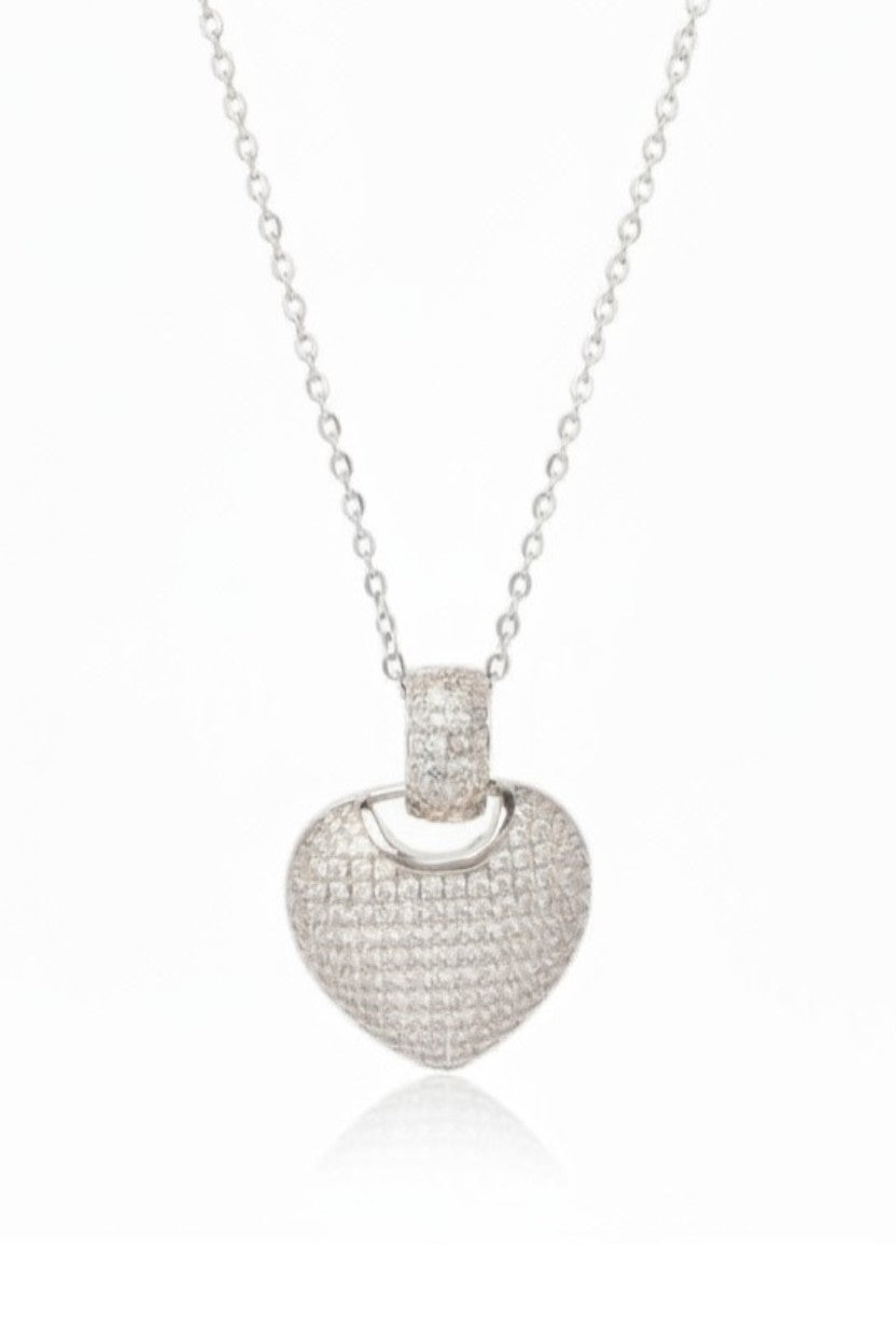 Heart Crest Necklace — Silver fine chain necklace silver-tone on clean white background, product flat lay, ZARIÉ fine jewellery AMOURÉ collection