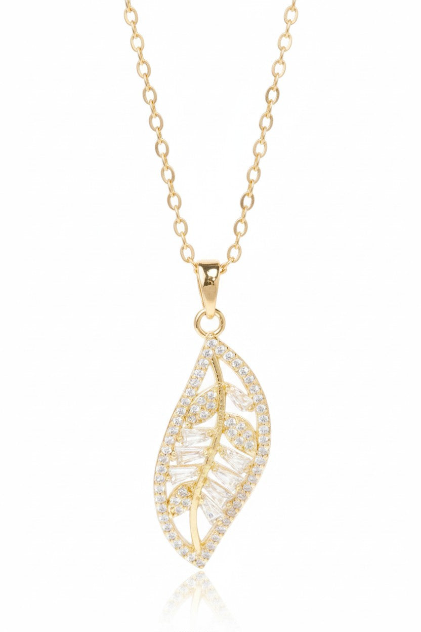 Leaf Silhouette Necklace — Gold fine chain necklace champagne gold-tone on clean white background, product flat lay, ZARIÉ fine jewellery LUMIÈRE collection