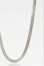 Lustre Bold Necklace — Silver fine chain necklace silver-tone on clean white background, product flat lay, ZARIÉ fine jewellery ÉLORA collection