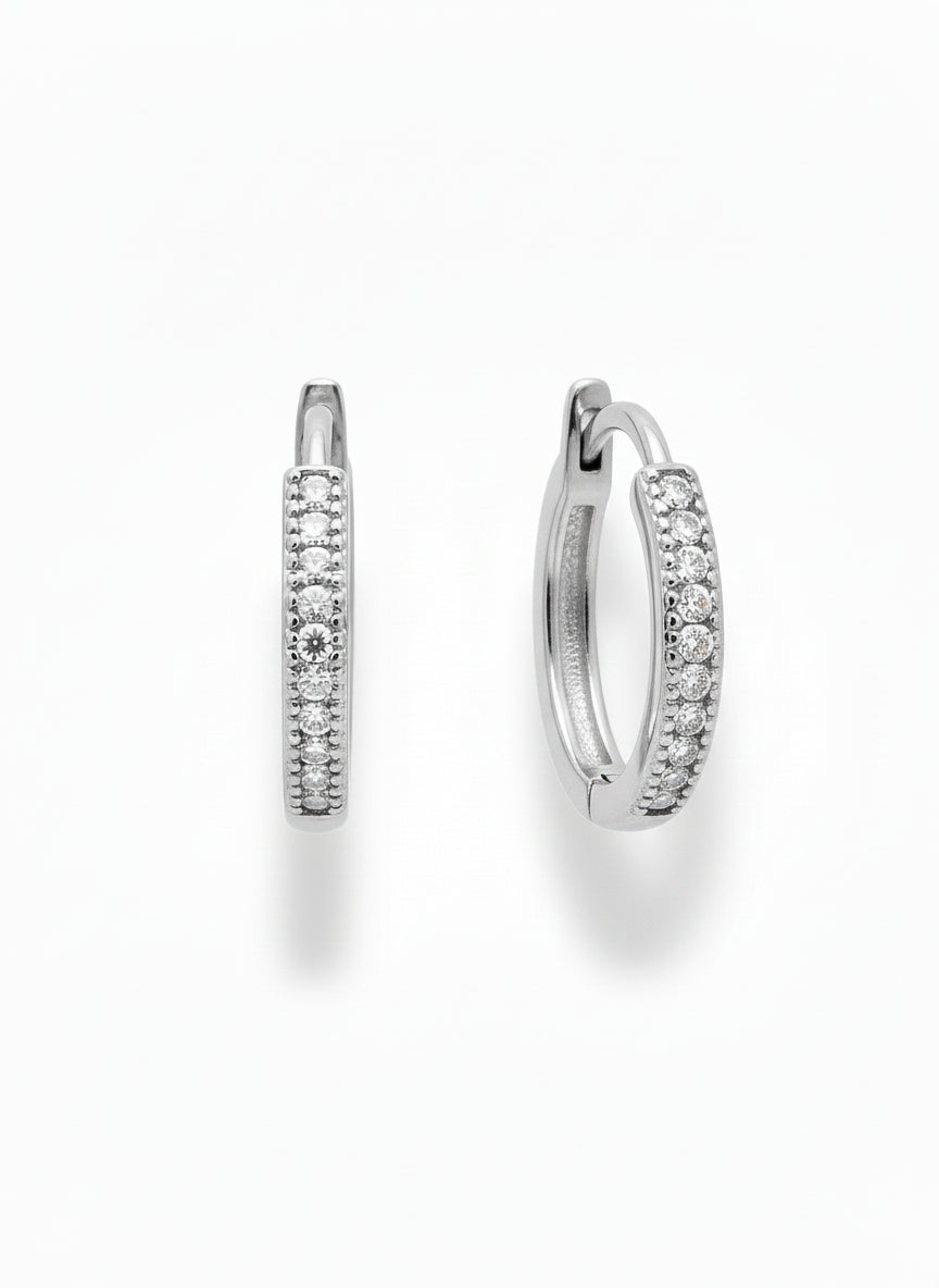 Pavé Accent Mini Earrings open band ring with pavé stone setting on clean white background, product flat lay, ZARIÉ fine jewellery ÉLORA collection
