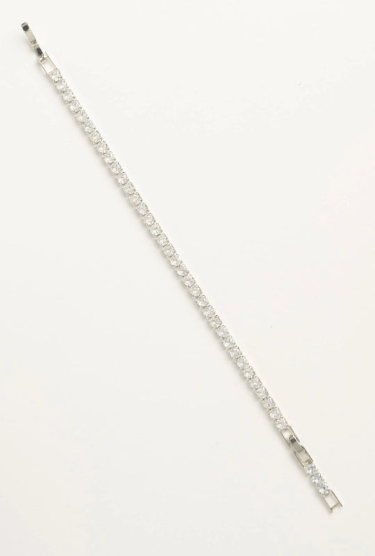 Pavé Line Bracelet – Silver delicate bracelet silver-tone with pavé stone setting on clean white background, product flat lay, ZARIÉ fine jewellery ÉLORA collection