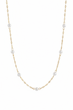 Pearl Link Necklace fine chain necklace with pearl detail on clean white background, product flat lay, ZARIÉ fine jewellery SÉRÉNITÉ collection