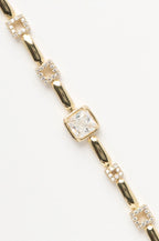 Square Link Chain Bracelet fine chain necklace on clean white background, product flat lay, ZARIÉ fine jewellery LUMIÈRE collection