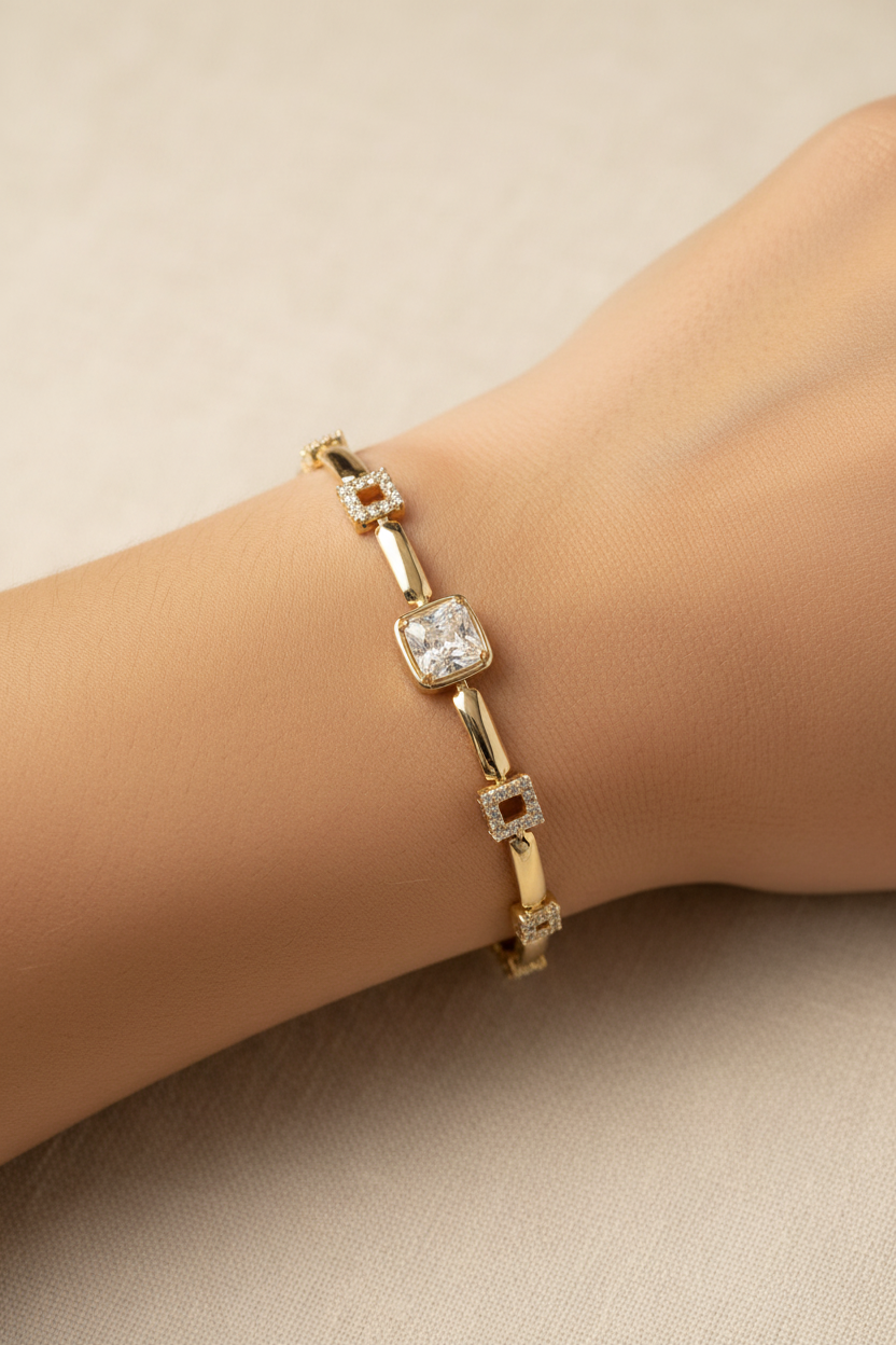 Square Link Chain Bracelet fine chain necklace lifestyle shot worn on model against neutral background, ZARIÉ fine jewellery LUMIÈRE collection